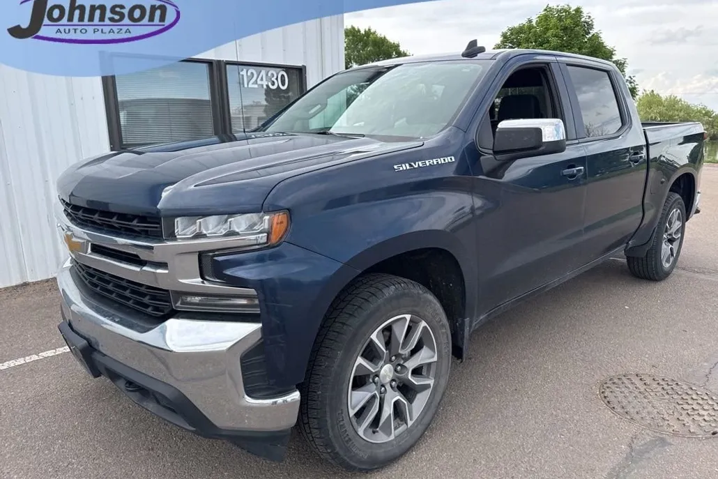 2020 Chevrolet Silverado 1500 LT photo 1