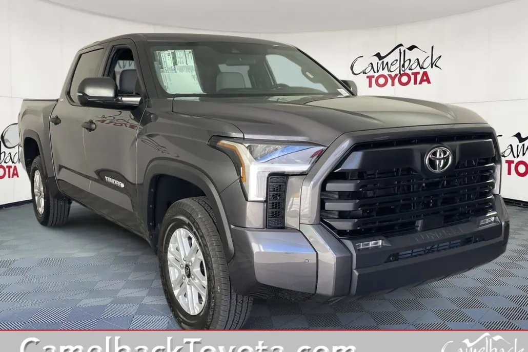 2025 Toyota Tundra SR5 photo 1