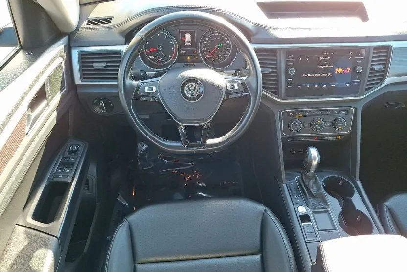 2018 Volkswagen Atlas SE Technology photo 1