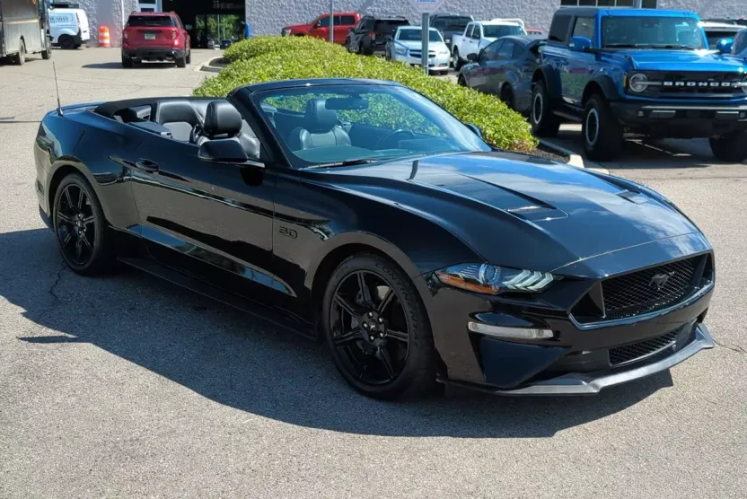 2018 Ford Mustang GT Premium Convertible photo 1