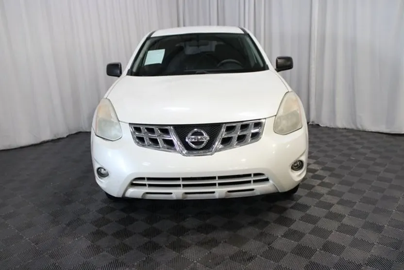 2013 Nissan Rogue S photo 1