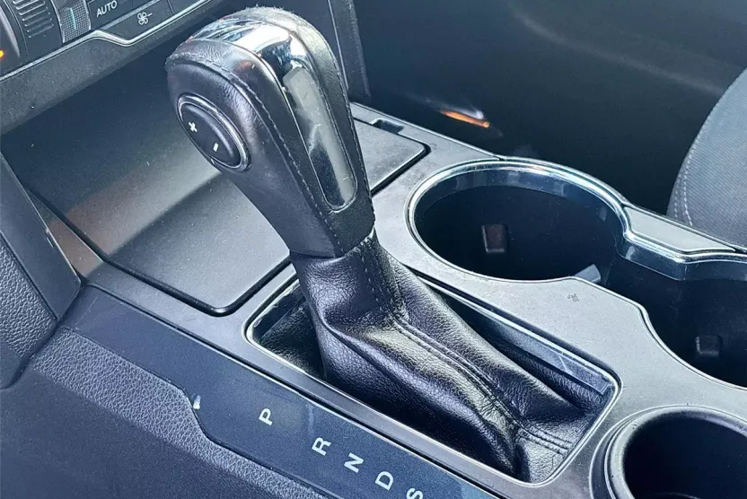 2018 Ford Explorer XLT photo 1