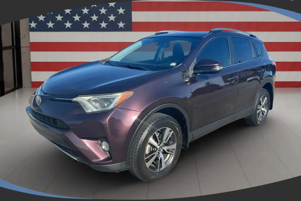 2017 Toyota RAV4 XLE Sport photo 1