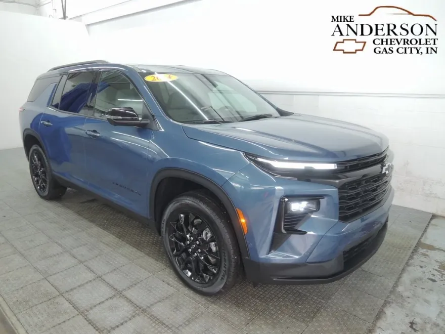 2024 Chevrolet Traverse photo 1