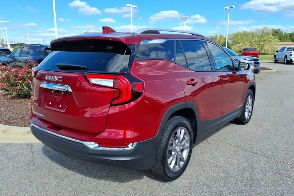 2023 Gmc Terrain SLT photo 1
