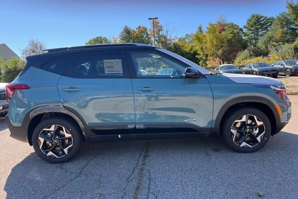 2026 Kia Seltos S photo 1