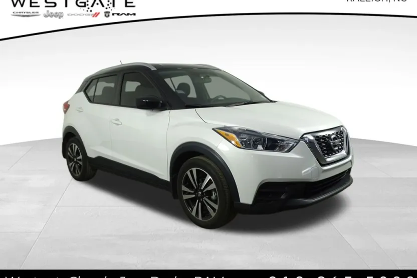 2019 Nissan Kicks SV photo 1