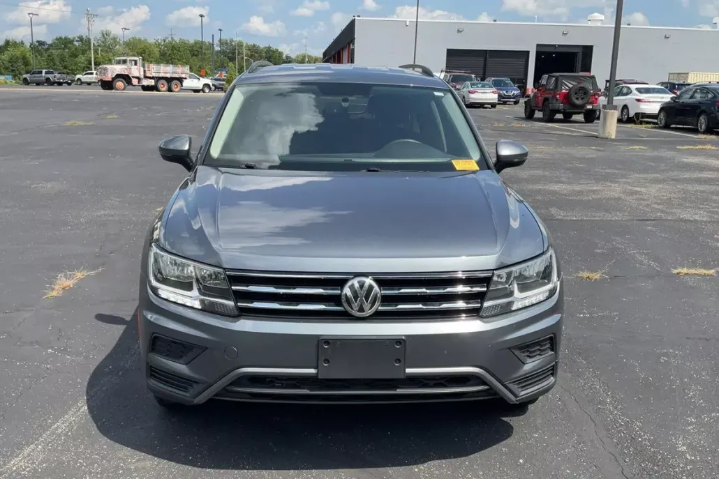 2021 Volkswagen Tiguan S photo 1