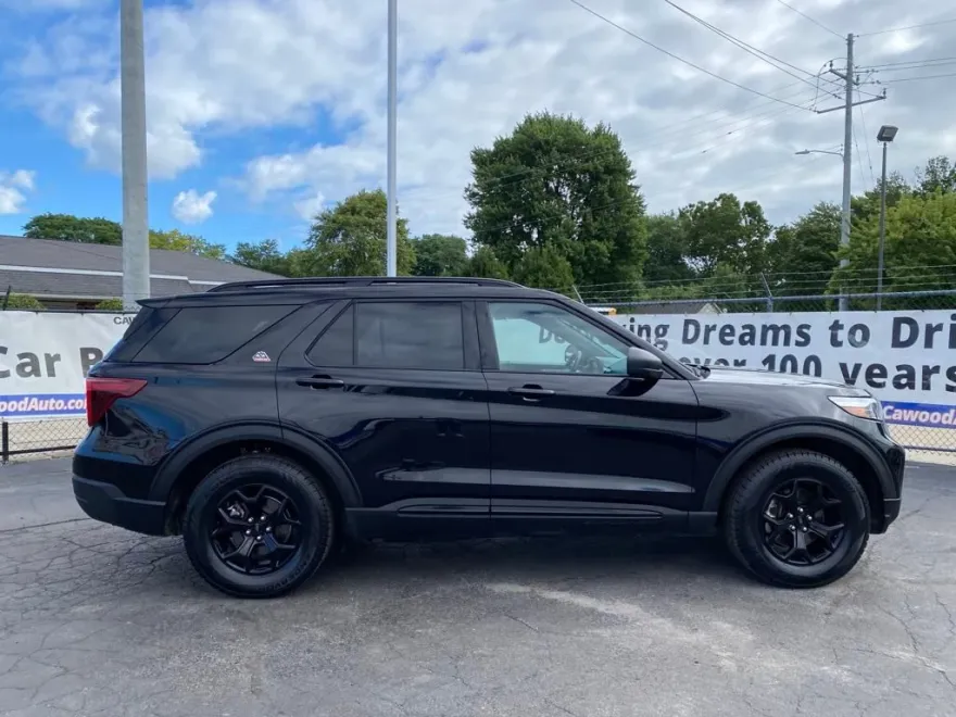 2022 Ford Explorer Timberline photo 1