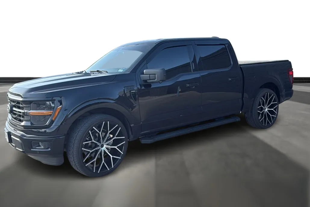 2024 Ford F-150 XLT photo 1