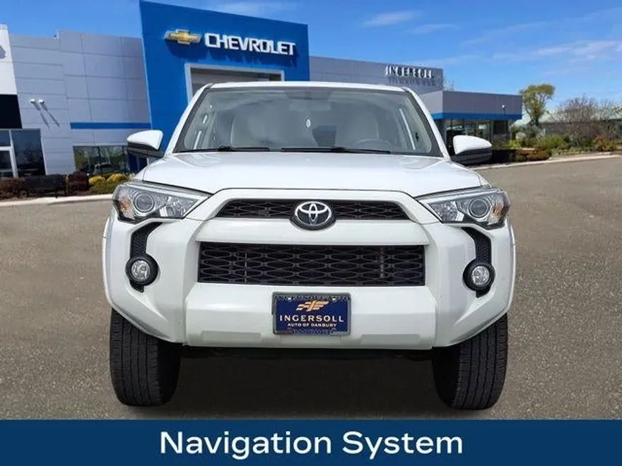 2016 Toyota 4Runner Limited photo 1