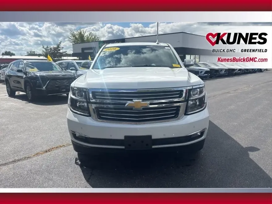 2016 Chevrolet Tahoe LTZ photo 1