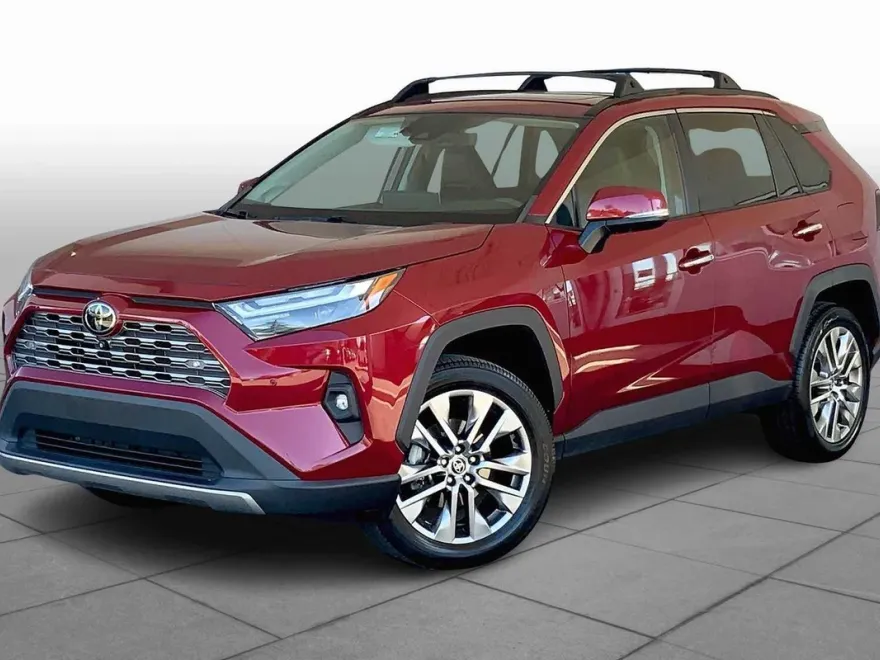 2022 Toyota RAV4 Limited photo 1