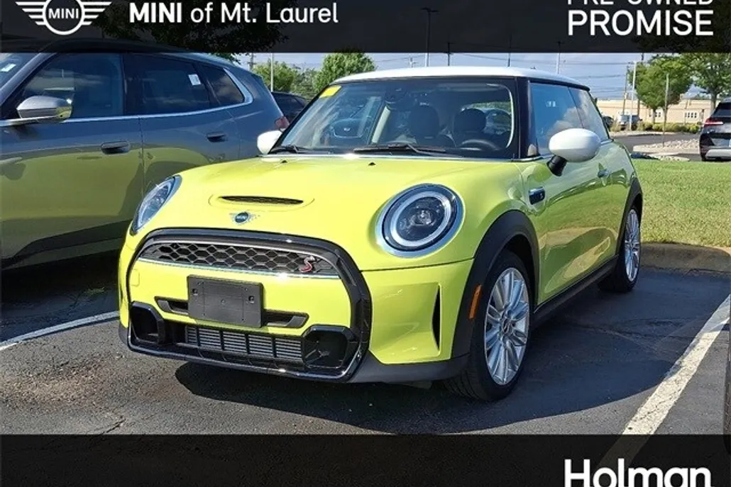 2023 Mini Cooper 2 Door Hardtop Signature photo 1
