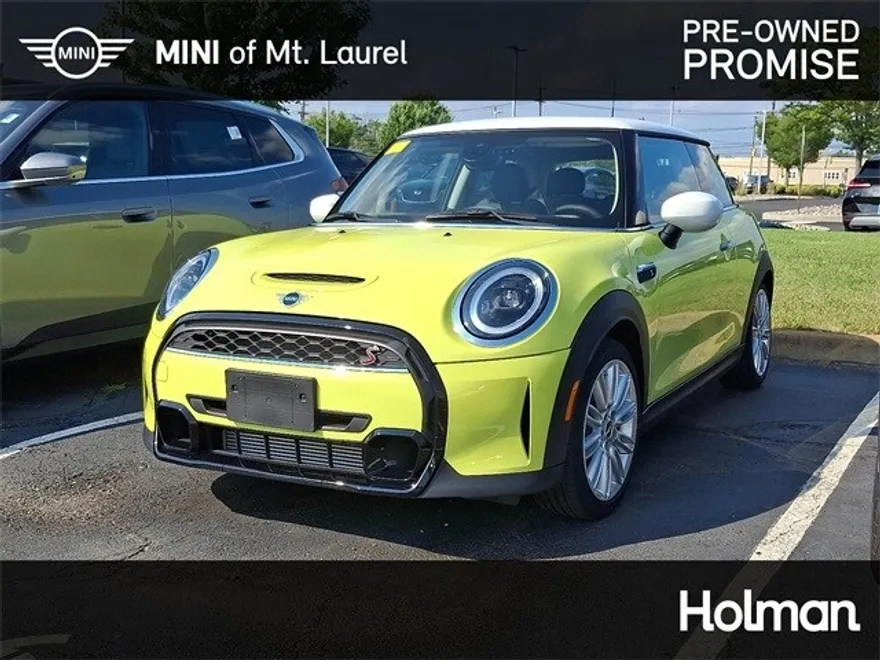 2023 Mini Cooper 2 Door Hardtop Signature photo 1