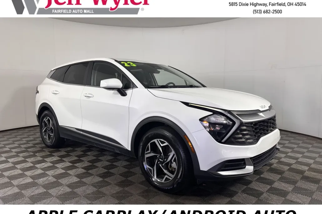 2023 Kia Sportage LX photo 1