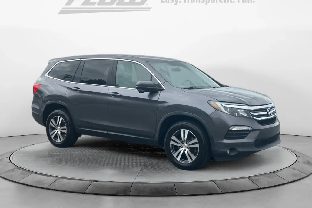 2017 Honda Pilot EX photo 1