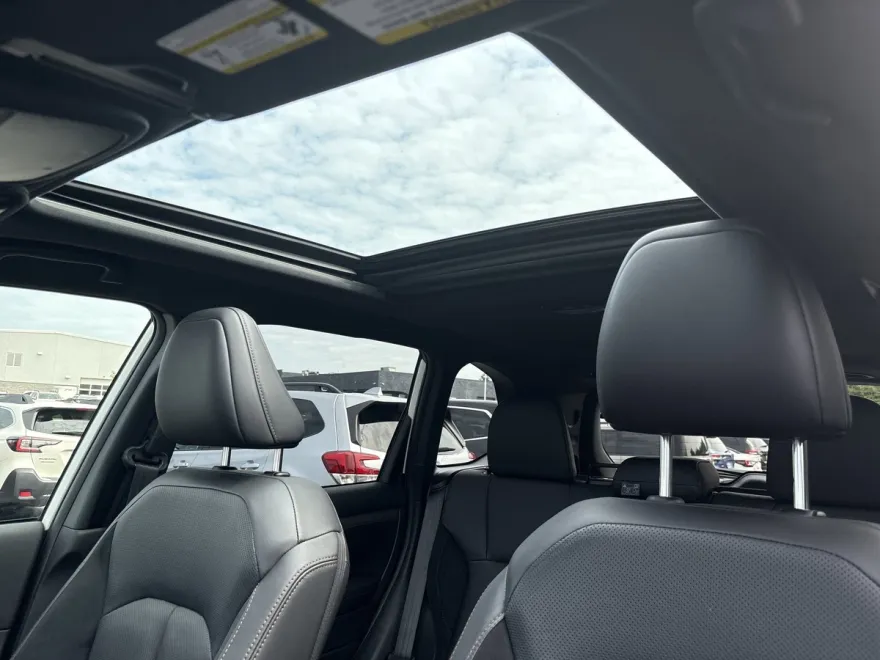 2025 Subaru Forester Touring photo 1