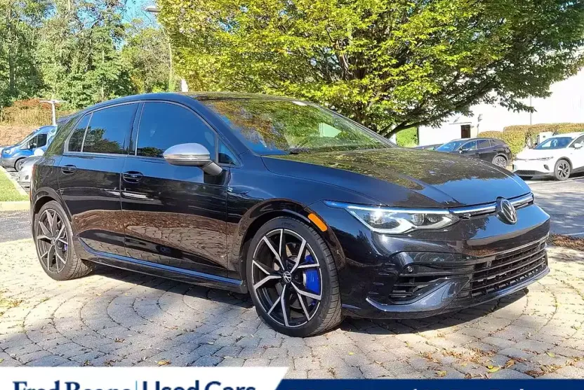 2023 Volkswagen Golf R photo 1