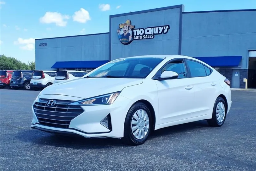 2020 Hyundai Elantra SE photo 1