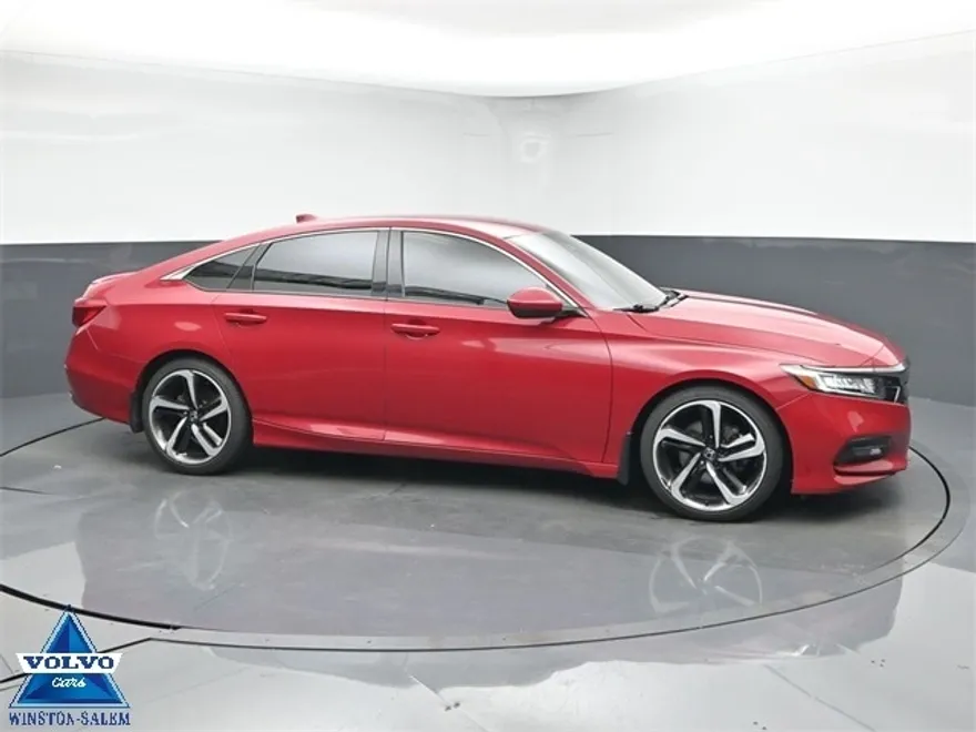 2018 Honda Accord Sport photo 1
