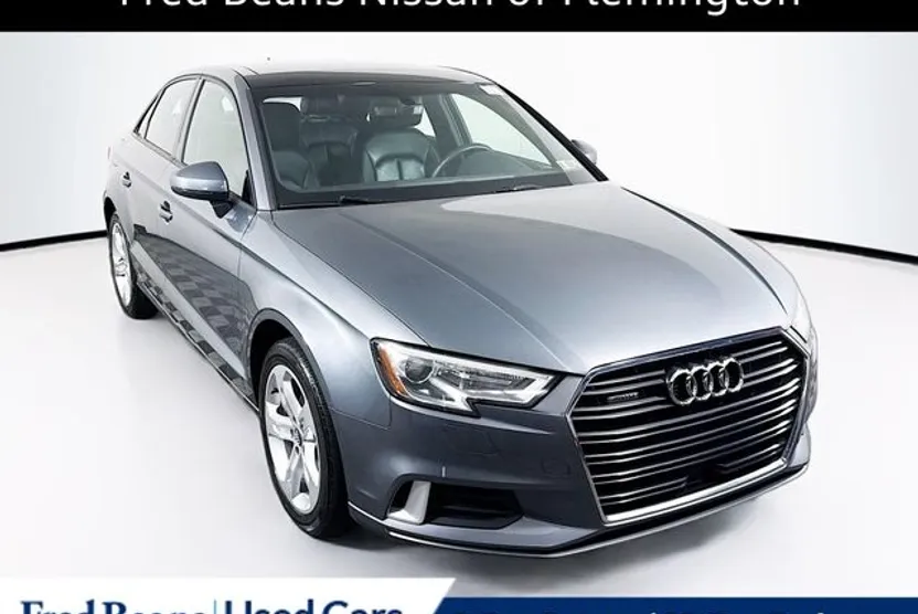 2018 Audi A3 2.0T Premium photo 1