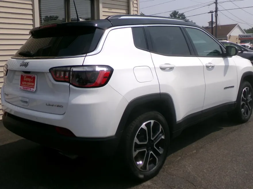 2022 Jeep Compass Limited photo 1