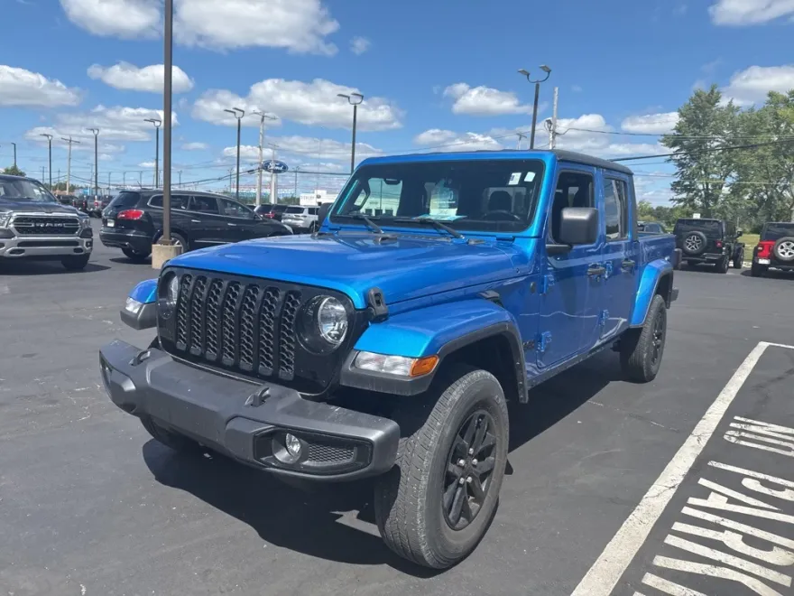 2022 Jeep Gladiator Altitude photo 1