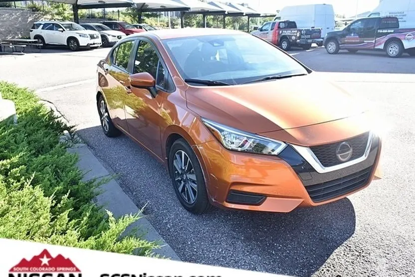2021 Nissan Versa 1.6 SV photo 1
