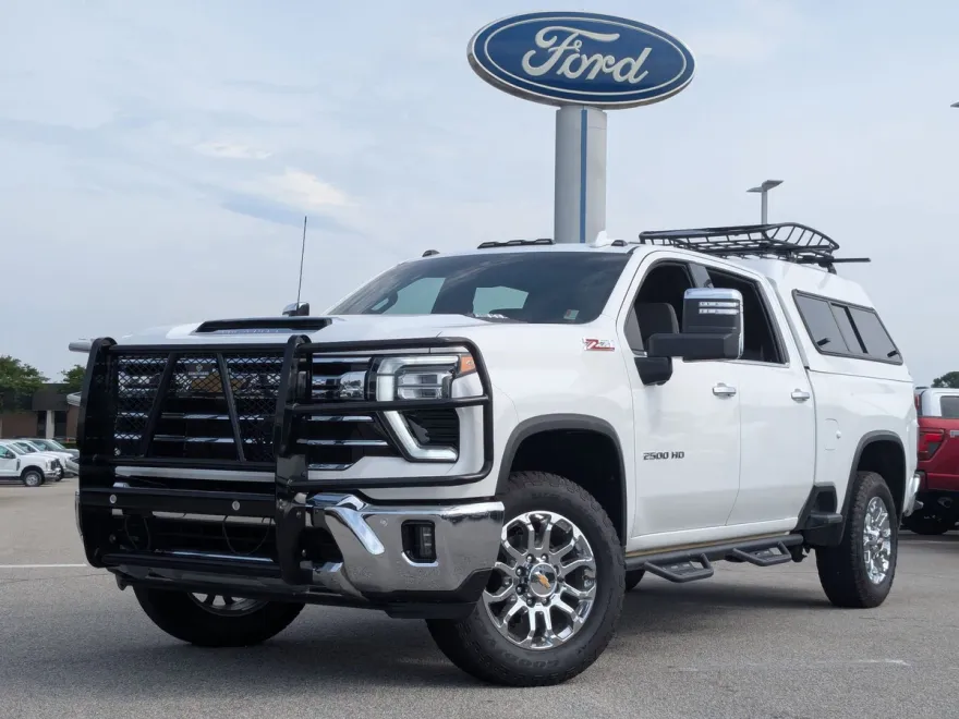 2024 Chevrolet Silverado 2500HD LTZ photo 1