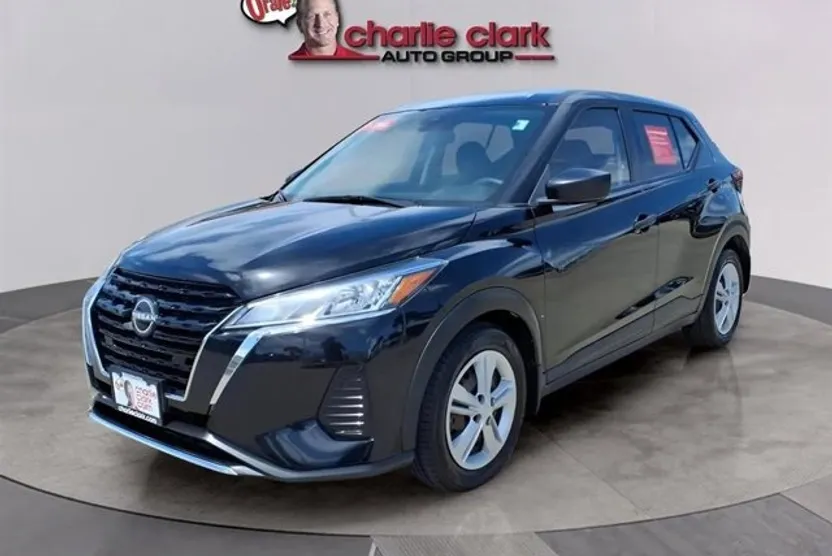 2022 Nissan Sentra S photo 1