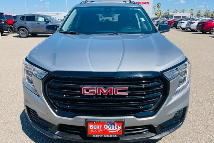 2024 Gmc Terrain SLE photo 1