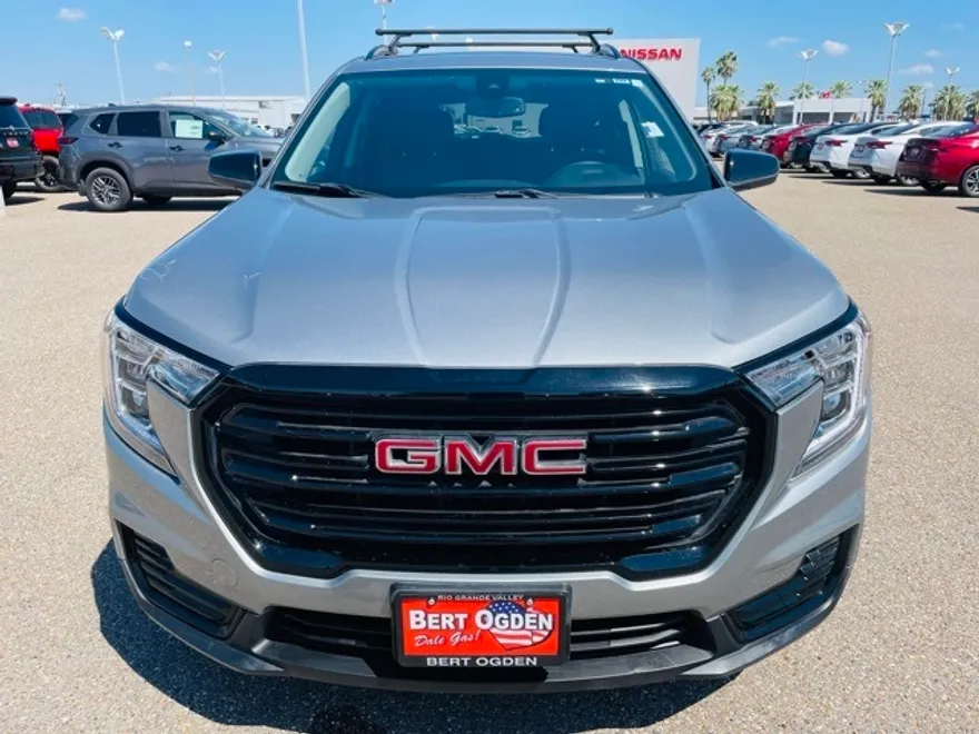 2024 Gmc Terrain SLE photo 1