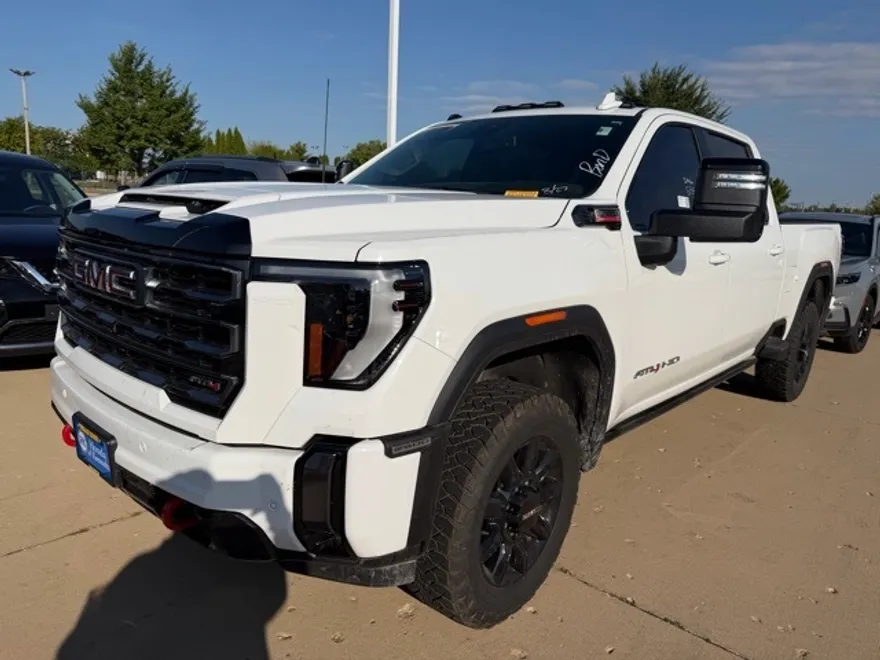 2024 Gmc Sierra HD AT4 photo 1