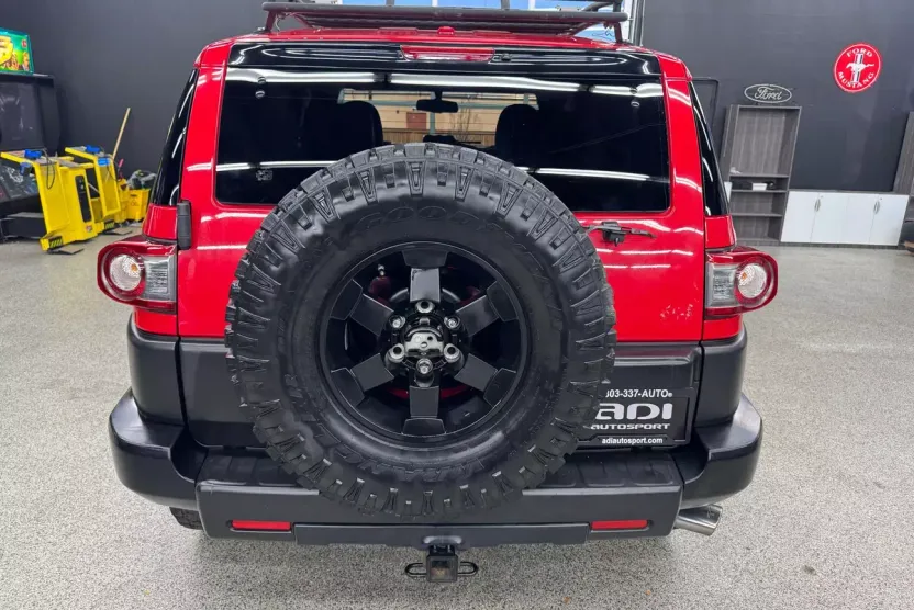 2012 Toyota FJ Cruiser Base photo 1