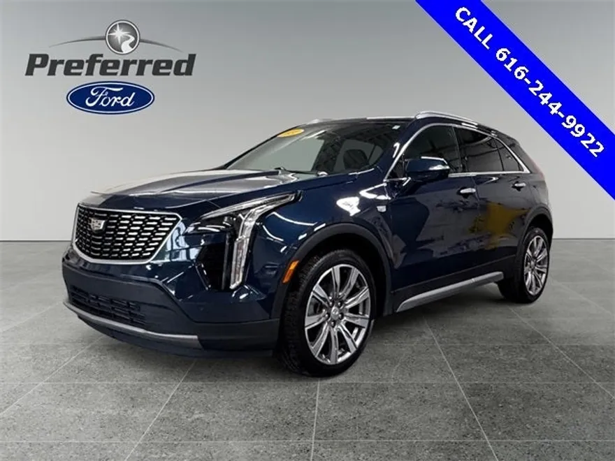 2022 Cadillac XT4 Premium Luxury photo 1