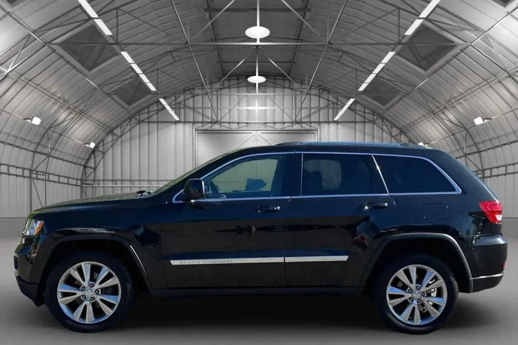 2012 Jeep Grand Cherokee Laredo Sport photo 1
