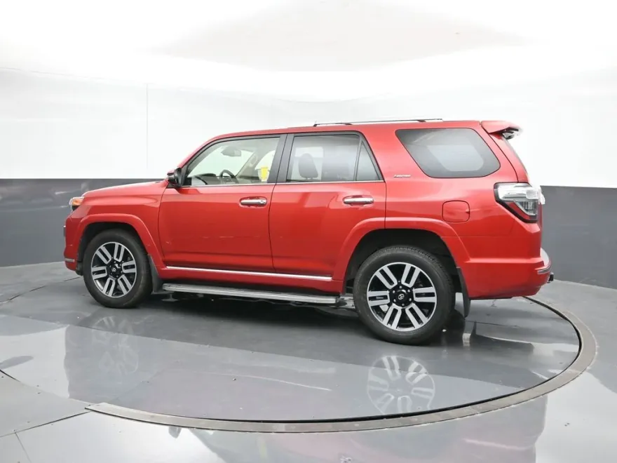 2024 Toyota 4Runner Limited photo 1