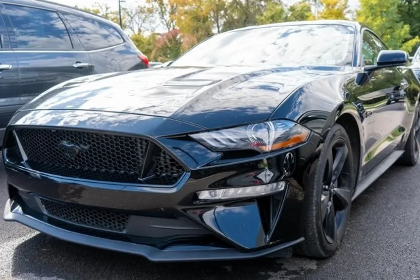 2022 Ford Mustang GT photo 1