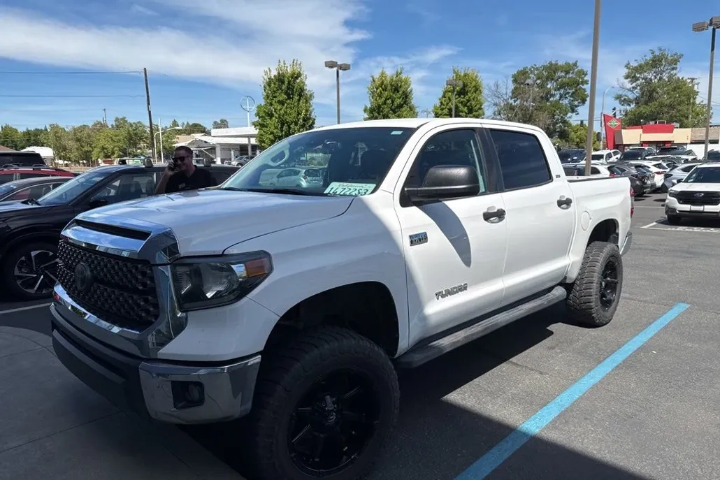 2020 Toyota Tundra SR5 Grade photo 1