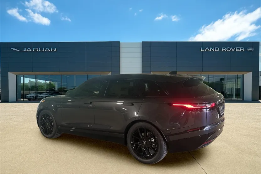 2026 Land Rover Range Rover Velar SE photo 1