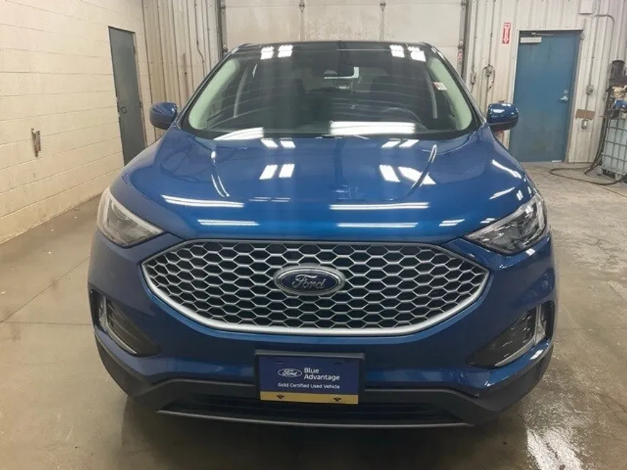 2023 Ford Edge SEL photo 1