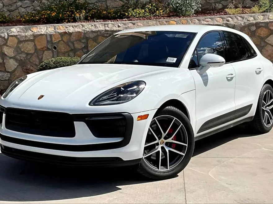 2022 Porsche Macan S photo 1