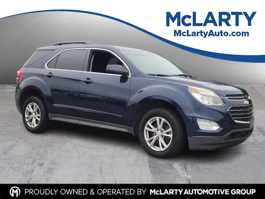 2017 Chevrolet Equinox LT photo 1