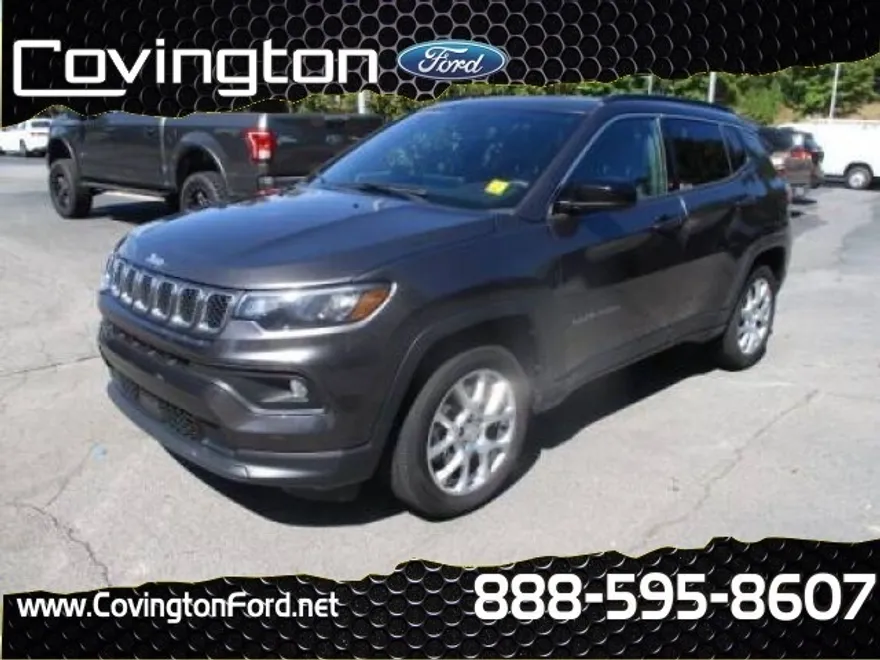 2023 Jeep Compass Latitude photo 1