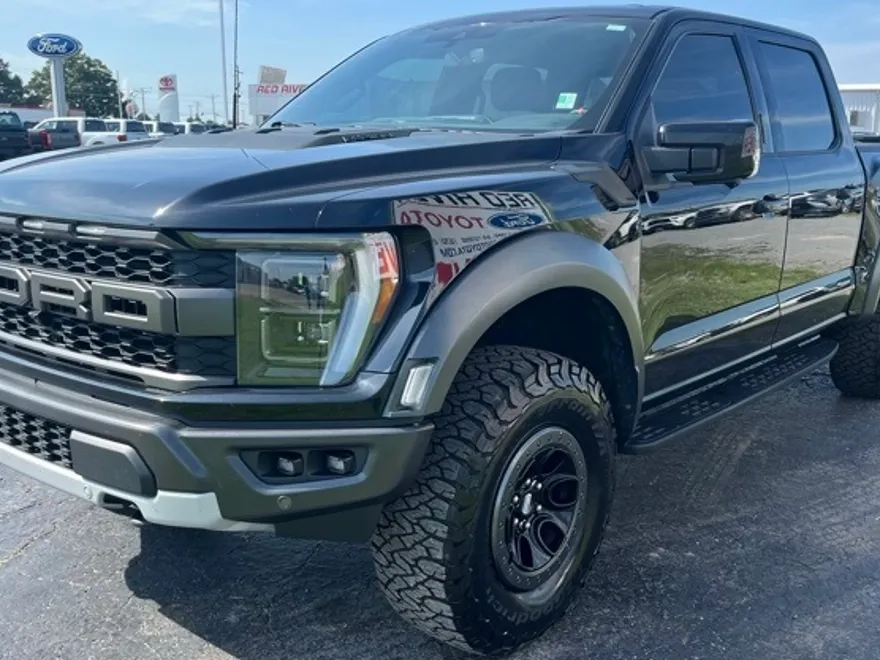 2022 Ford F-150 Platinum photo 1