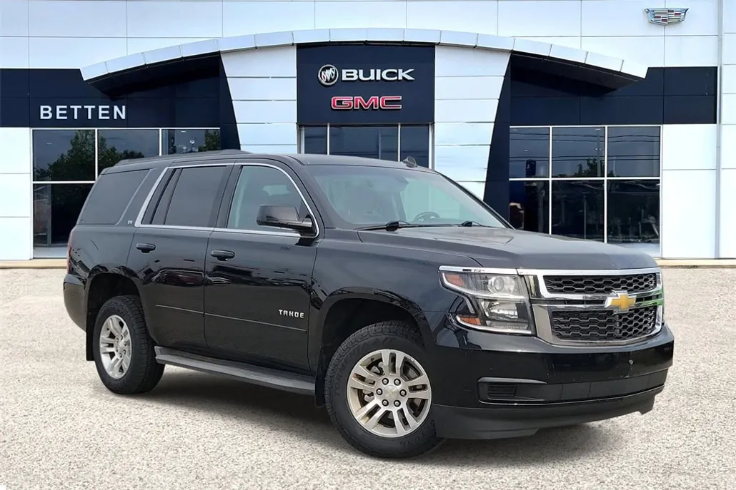 2015 Chevrolet Tahoe LS photo 1