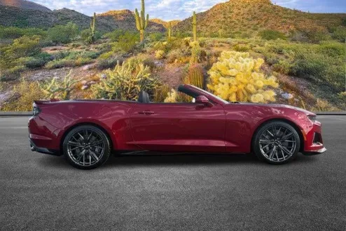 2023 Chevrolet Camaro ZL1 photo 2