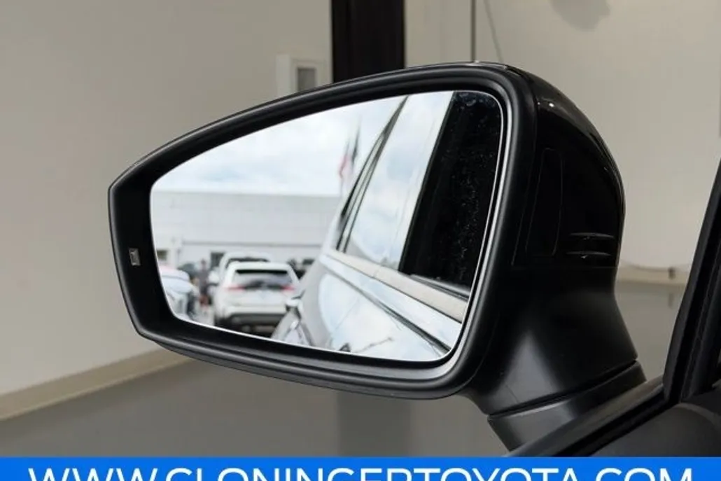 2020 Volkswagen Tiguan SE R-Line Black photo 1