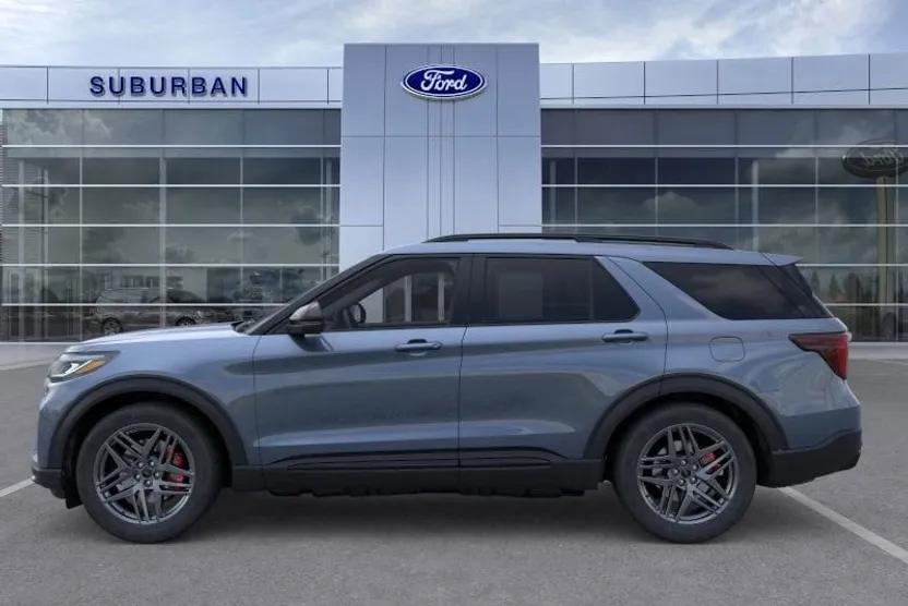 2025 Ford Explorer ST photo 1